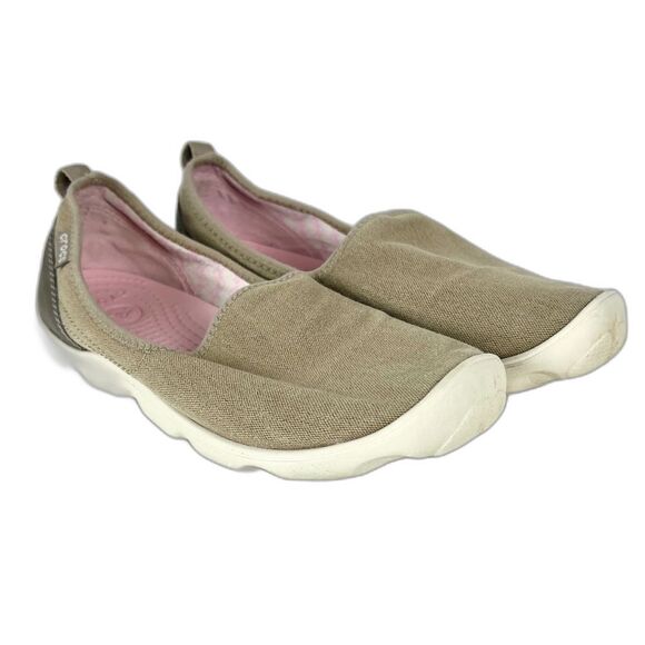 CROCS Shoes - Crocs Canvas Tan Loafers Shoes